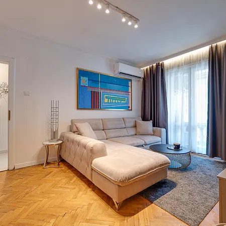 Апартамент Grand Suborna Retreat - Premium By The Presidency *