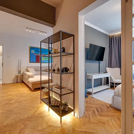 Grand Suborna Retreat - Premium By The Presidency Апартамент *